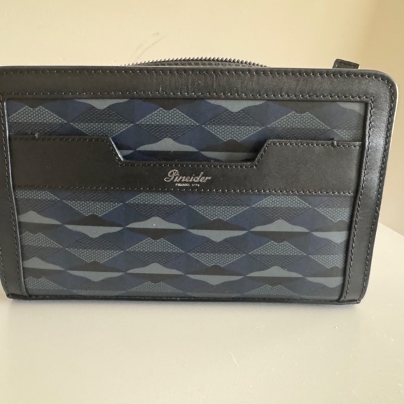 Pineider Odette Crossbody - Picture 9 of 16